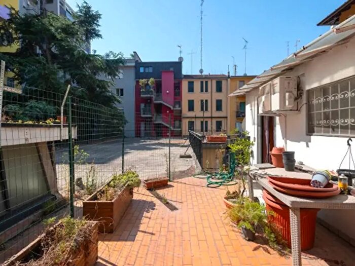 Appartamento trilocale in vendita in Via Carlo Poma, Milano