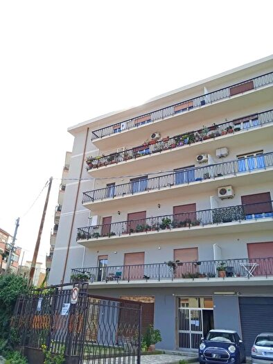Appartamento trilocale in vendita in Via Annibale, Messina