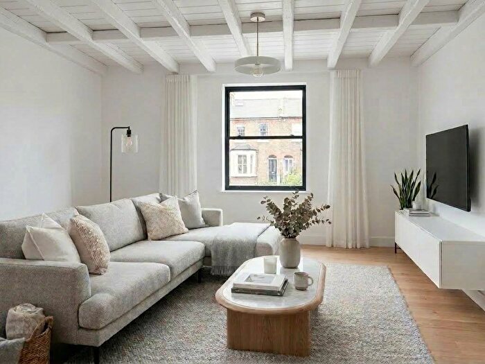 Appartamento trilocale in affitto in Via del Bersagliere, San Zeno, Verona