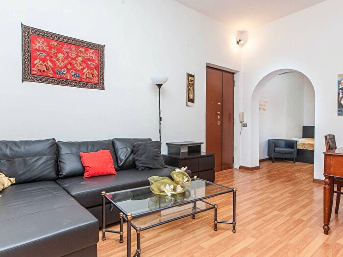 Appartamento trilocale in affitto in Via Luigi Santini, Trastevere, Roma