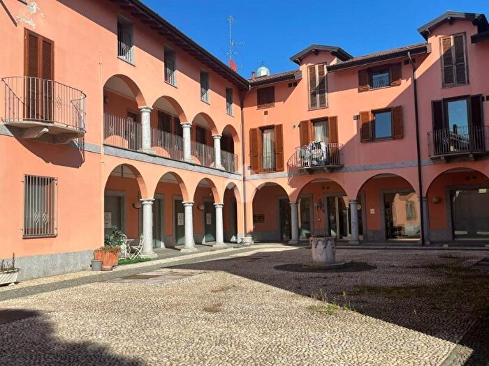 Appartamento bilocale in affitto in Via don luigi sturzo, Cardano al Campo