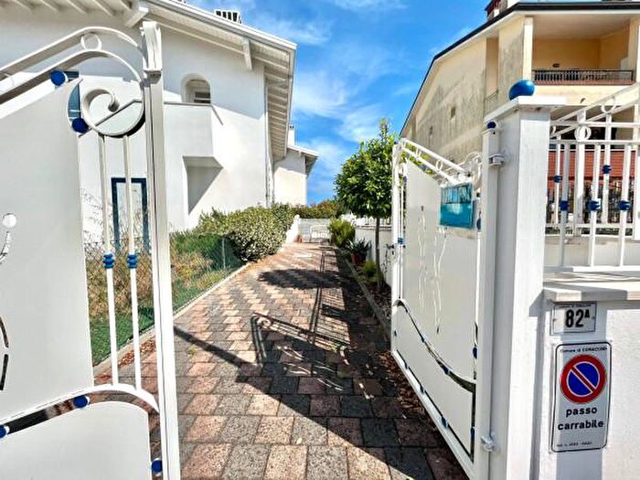 Casa trilocale in vendita in Via Imola, Comacchio