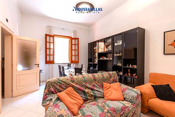 Casa con 5 locali in vendita in Via Luigi Settembrini, Avola