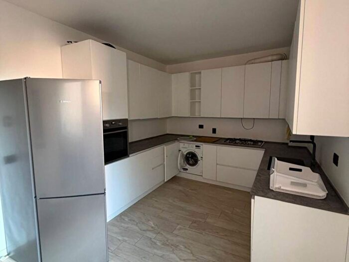Appartamento trilocale in affitto in Via Moriggia, Centro Storico, Monza