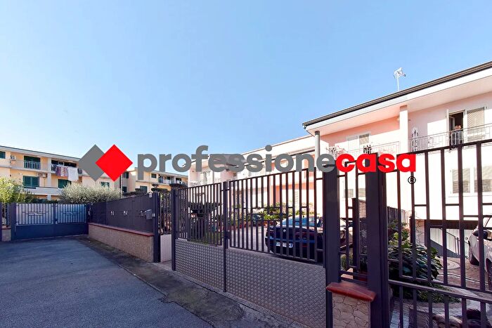 Casa con 5 locali in vendita in Via De Sanctis, Marcianise