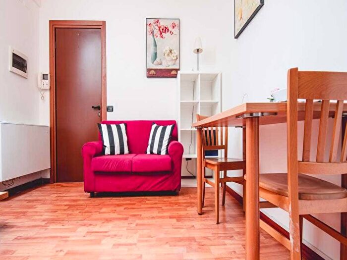 Appartamento bilocale in affitto in Viale Vincenzo Lancetti, Farini, Milano