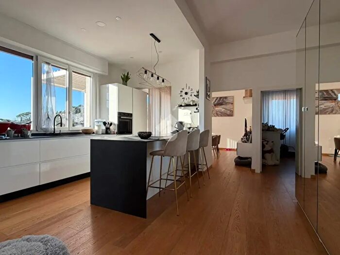 Appartamento con 5 locali in vendita in Via Don Giovanni Minzoni, Signa