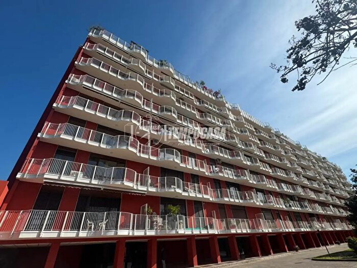 Appartamento trilocale in vendita in Via Belgioiso Mil, Milano