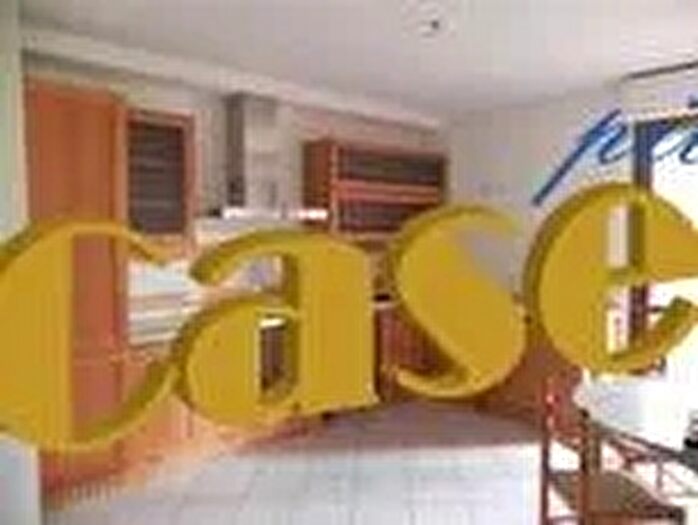 Appartamento con 5 locali in vendita in Massarosa