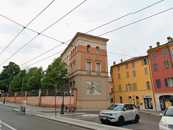Appartamento bilocale in affitto in Piazzale Tommaso Barbieri, Parco Ducale Oltretorrente, Parma
