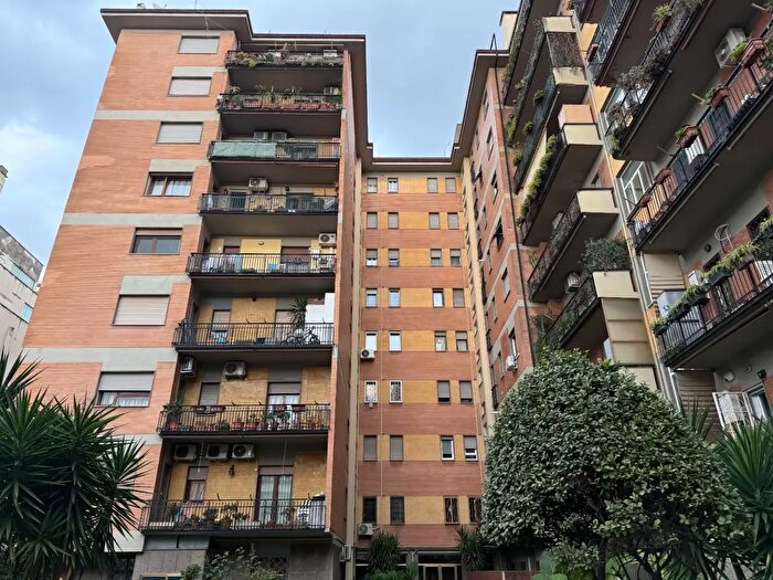 Appartamento trilocale in vendita in Via Giuseppe Ravizza, Roma