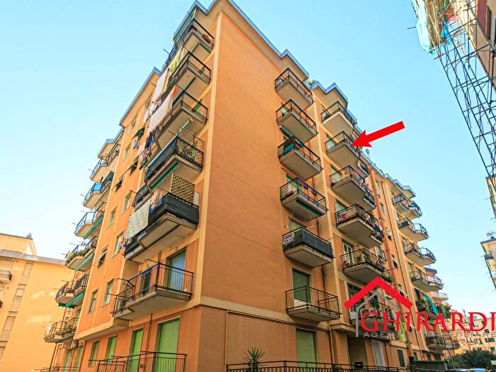 Appartamento bilocale in affitto in Via Emanuele Canesi, Sestri Ponente, Genova