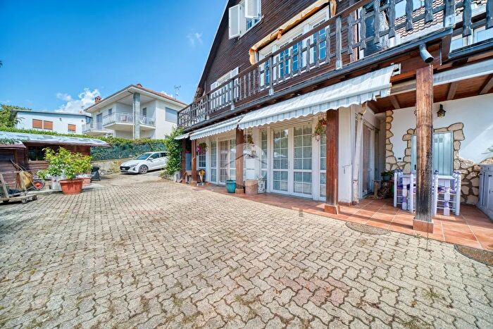 Casa quadrilocale in vendita in Via Selvaggio, Giaveno