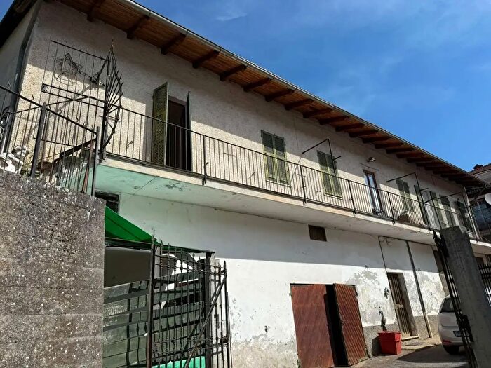 Casa con 7 locali in vendita in Borgata Piano, Murialdo