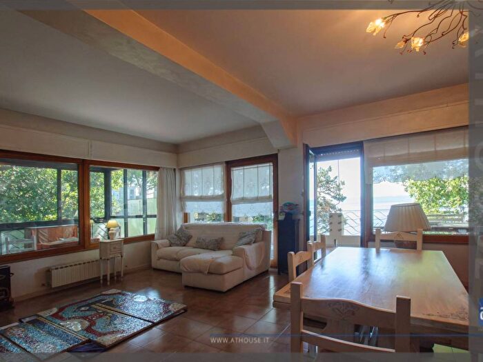 Appartamento bilocale in affitto in Viale Miramare, Barcola, Trieste