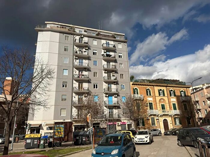 Appartamento quadrilocale in affitto in Via Francesco Crispi, Foggia