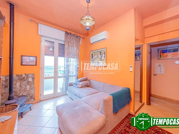 Appartamento bilocale in vendita in Via Trieste, Pero