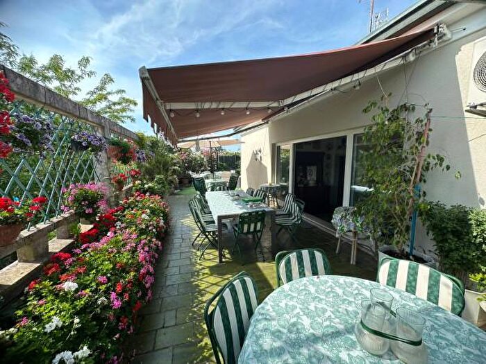 Casa con 6 locali in vendita in Via Pietro De Silvestri, Padova