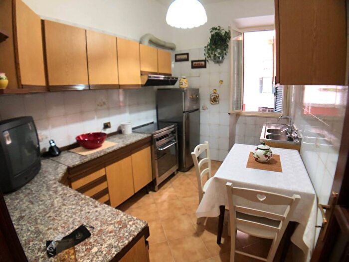 Appartamento bilocale in affitto in Furio Camillo, Roma