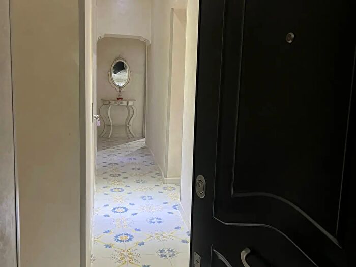 Appartamento bilocale in vendita in Via Rosario a Portamedina, Napoli