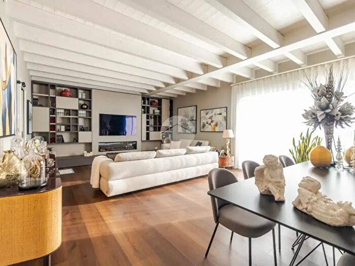 Appartamento con 5 locali in vendita in Via M Caravaggio, Costa Di Mezzate