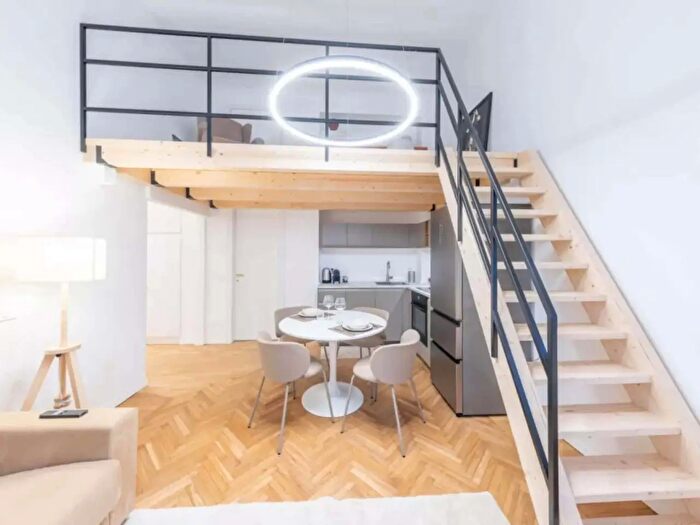 Appartamento monolocale in affitto in Via Accademia, Milano