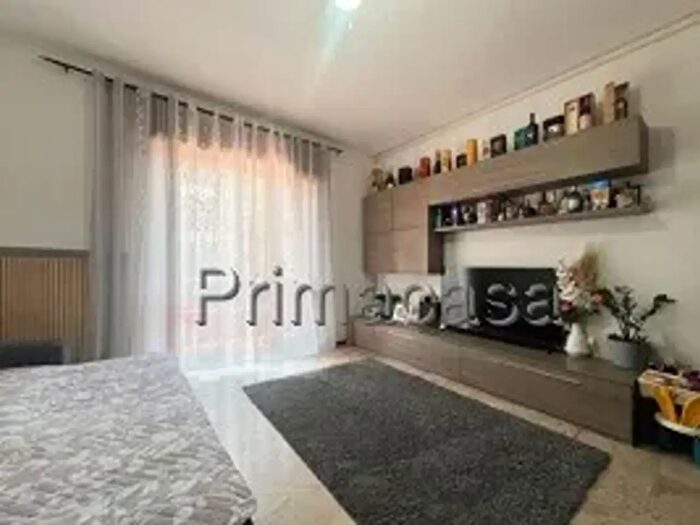 Appartamento trilocale in vendita in Viale Camisano, Vicenza