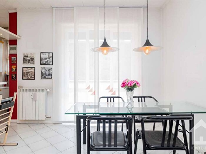 Appartamento trilocale in affitto in RODOLFO MORANDI, Novate Milanese
