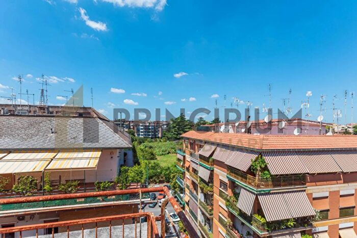 Appartamento trilocale in vendita in Via Gerolamo Tiraboschi Roma, Roma