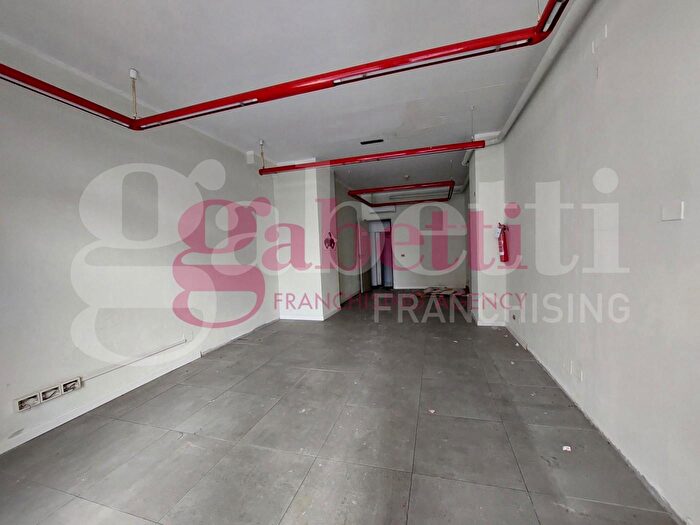 Appartamento in vendita in Via Fiume, Livorno