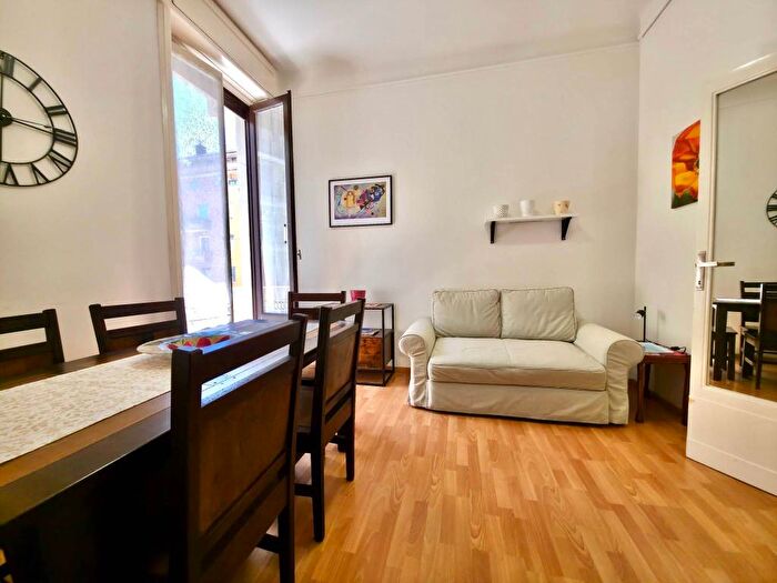 Appartamento bilocale in affitto in Via Volterra, Washington, Milano