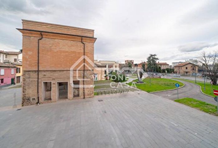 Appartamento trilocale in vendita in Viale Piave, Reggio Emilia