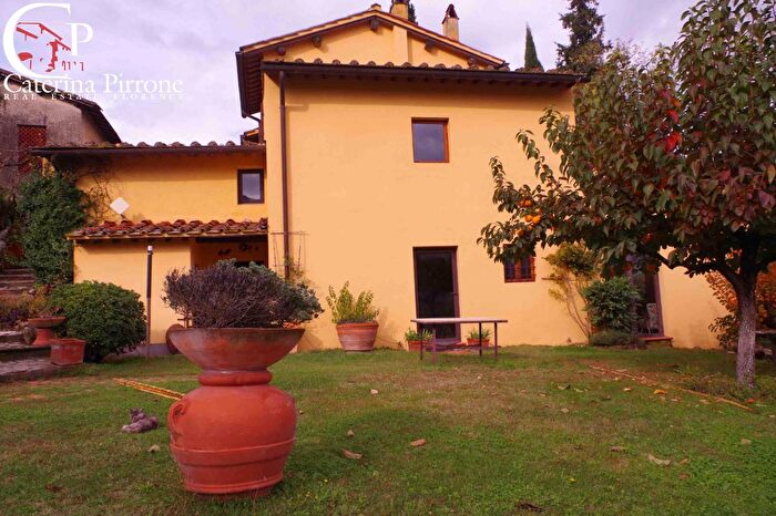 Casa con 8 locali in vendita in Via di Rosano, Bagno A Ripoli