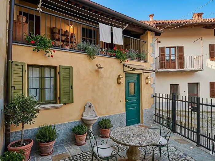 Casa bilocale in vendita in Via XX Settembre, Villanova Mondovi