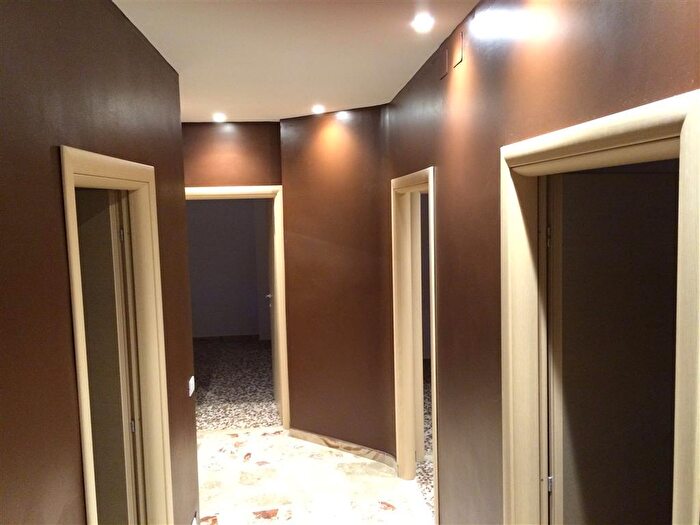 Appartamento con 5 locali in vendita in Tortona