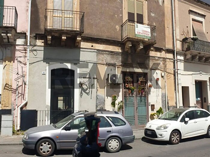 Appartamento quadrilocale in vendita in Via Principe Nicola, Catania