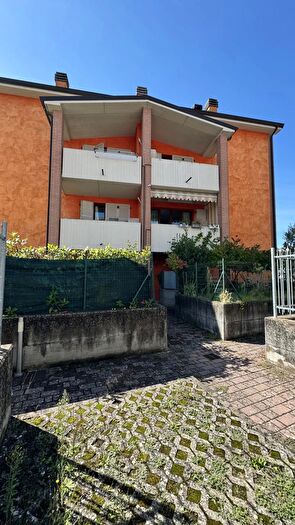 Appartamento trilocale in vendita in Via Nando Pesci, Medesano