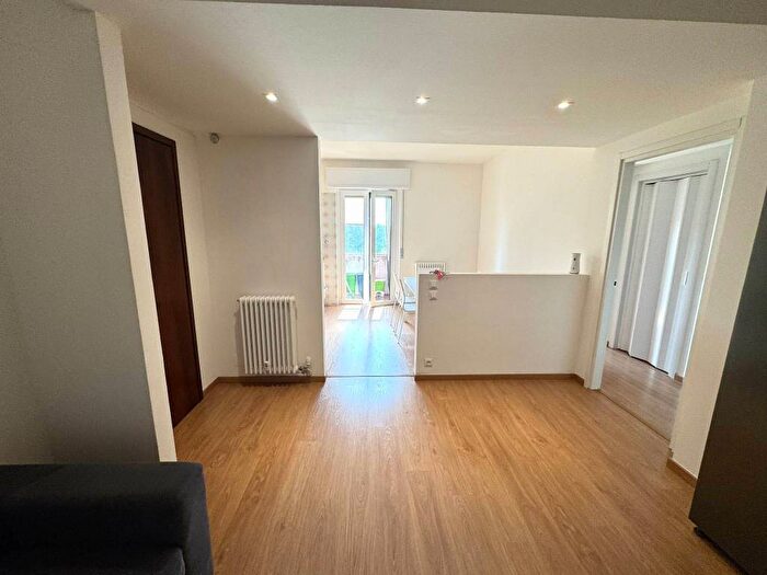 Appartamento con 5 locali in affitto in Via Lazzaro Spallanzani, Borgo Roma, Verona