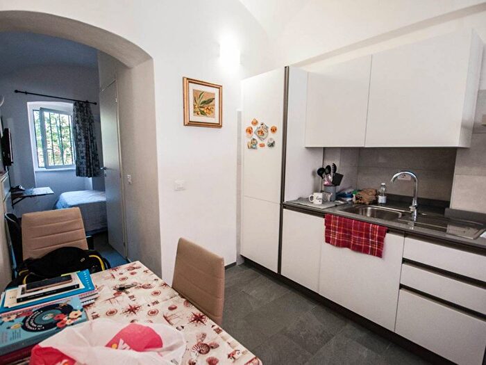 Appartamento bilocale in affitto in via pontremoli, San Terenzo, Lerici