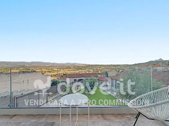 Casa con 5 locali in vendita in Via Coghinas, Berchidda
