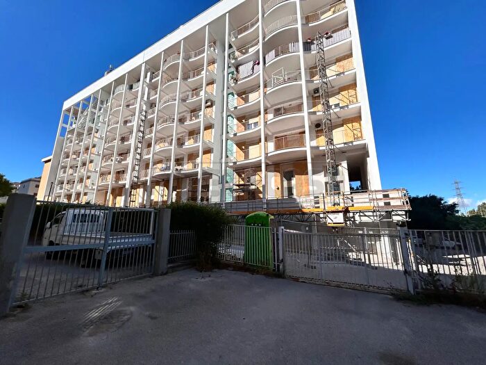 Appartamento quadrilocale in vendita in Via Tiziano Vecellio, Caltanissetta