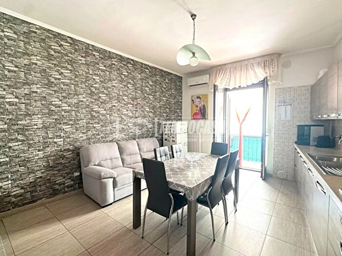 Appartamento trilocale in vendita in Vicolo Fauno, Foggia