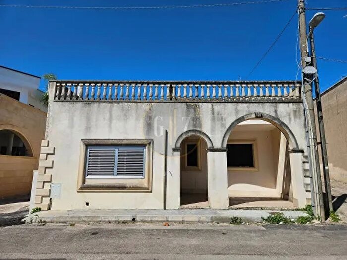 Casa quadrilocale in vendita in Via Vittorio Alfieri, Carpignano Salentino