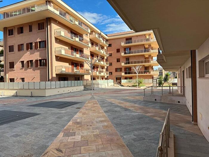 Appartamento bilocale in affitto in Via Michele Menichella, Comparto Biccari, Foggia