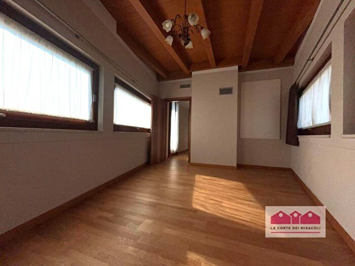 Casa con 5 locali in affitto in Viale giuseppe mazzini dueville, Centro, Dueville