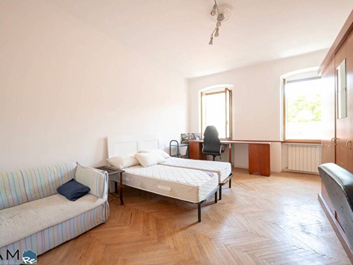 Appartamento trilocale in affitto in VIA RICCI, Giardino Pubblico, Trieste
