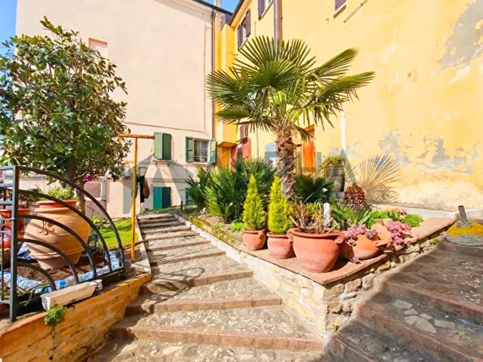 Appartamento quadrilocale in vendita in Via Giovanni Pascoli, Sogliano Al Rubicone