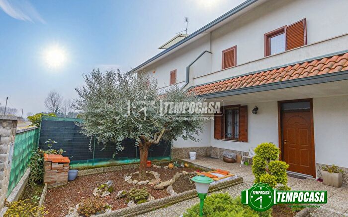 Casa con 5 locali in vendita in Via Pietro Orlandi, Bubbiano