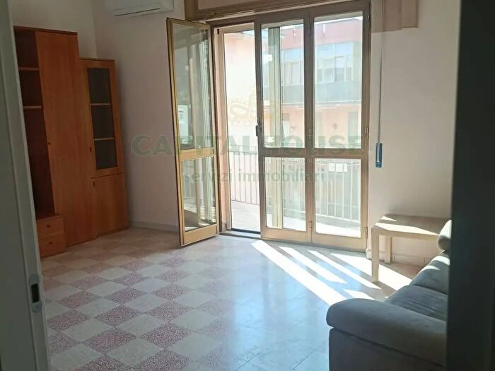 Appartamento trilocale in affitto in Via Garigliano, Caserta