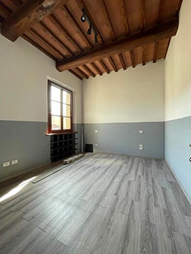 Appartamento trilocale in affitto in Via II Giugno a Certaldo Firenze, Certaldo